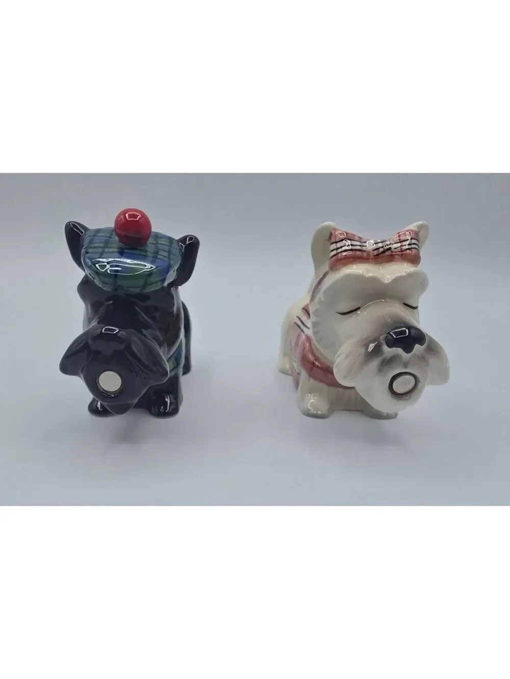 Westland Scottie Dog Magnetic Kissing Salt Pepper Shakers Tartan Plaid